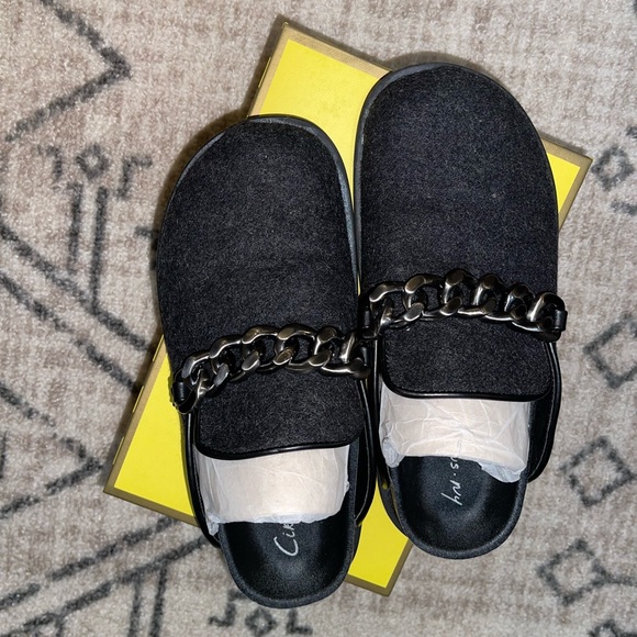 Circus by Sam Edelman Wool Clogs - Picture 3 of 8